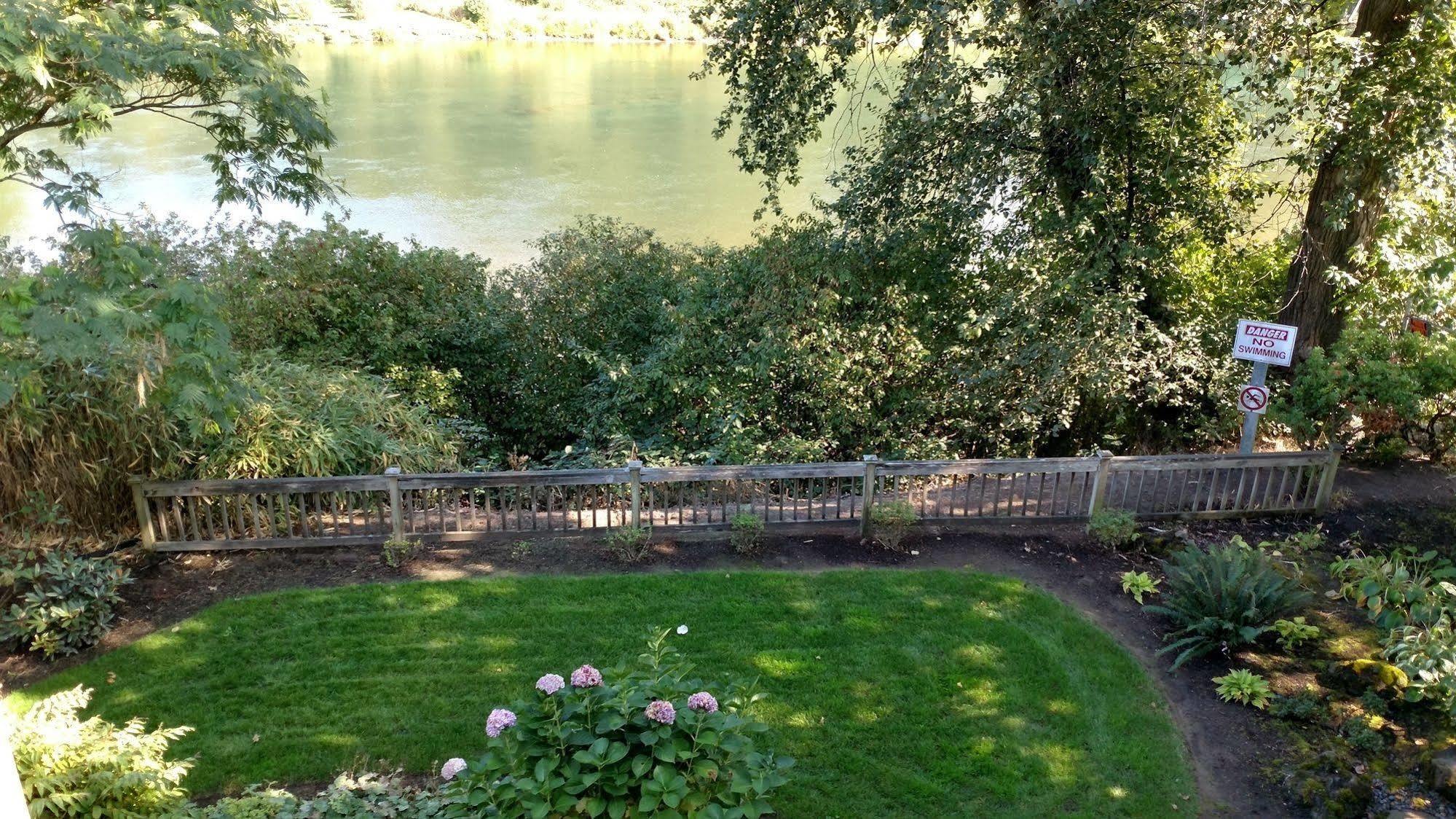 Motel Lewis River 3*